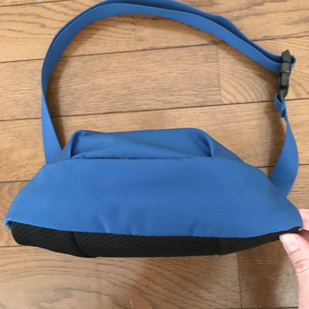美品✨️アークテリクス MAKA2 ウェストパック ショルダーバッグ 青 ARCTERYX マカ2 青 ショルダーバッグ アークテリクス 男女兼用