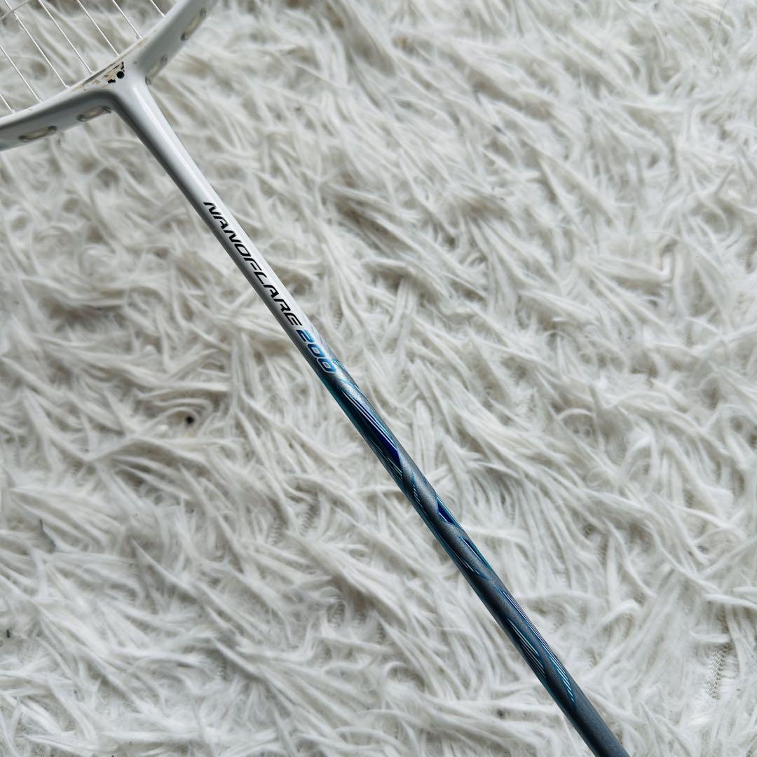即日発送 バドミントン　ヨネックス　NANOFLARE200 4UG5