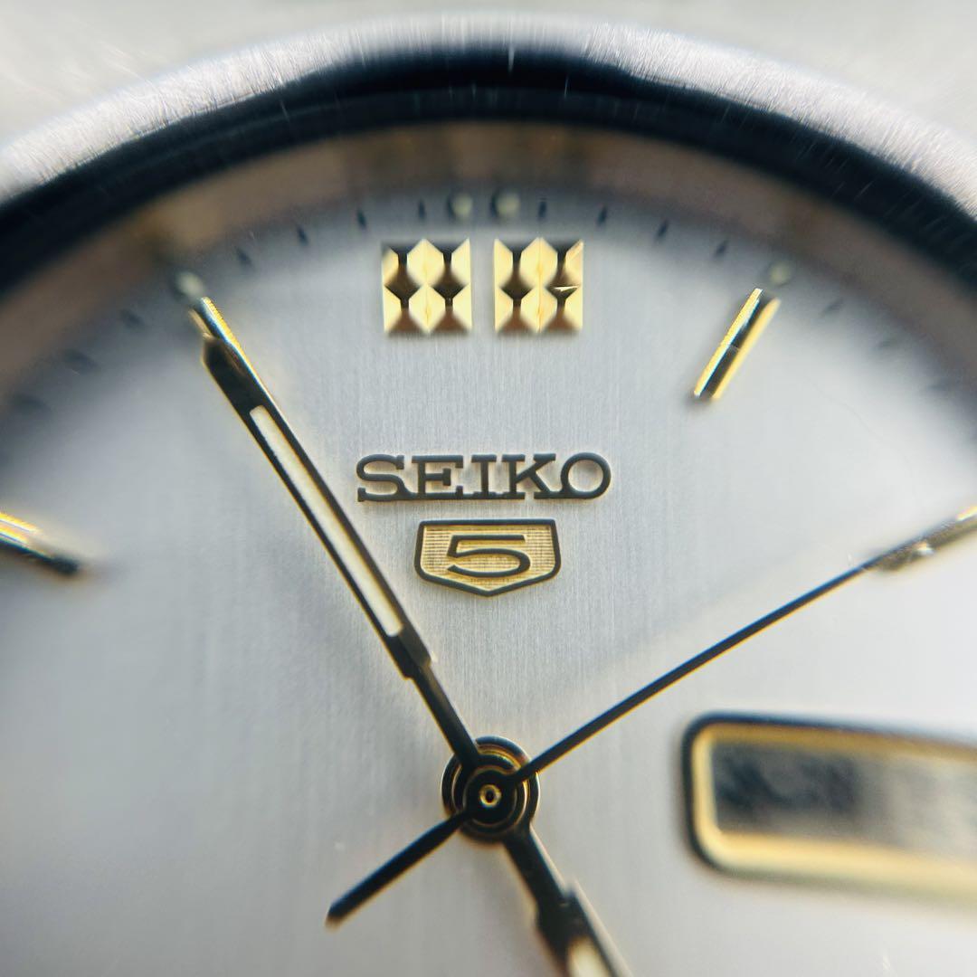 SEIKO 5 自動巻き時計 シルバー