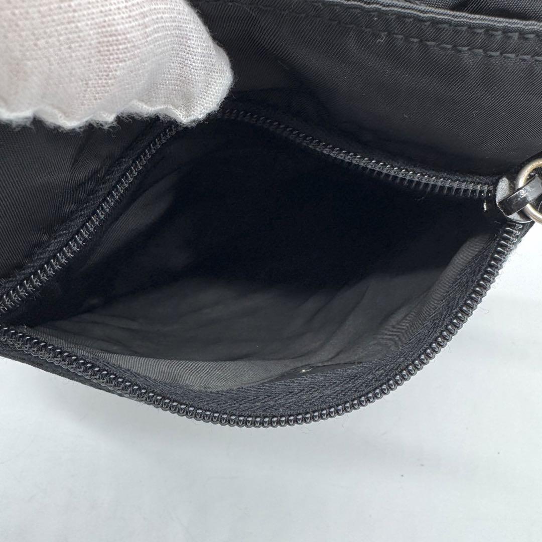 プラダ