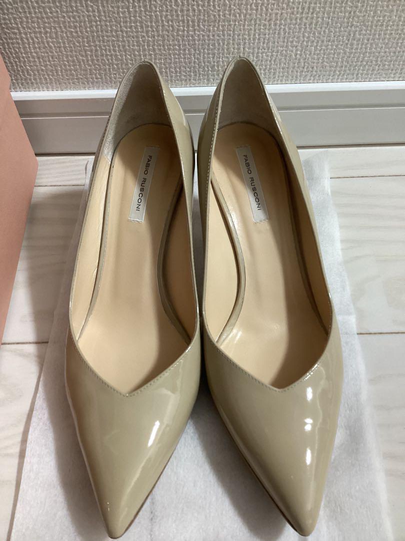 美品　ファビオルスコーニ　Vカット　パテントパンプス　裏貼り済み　38
