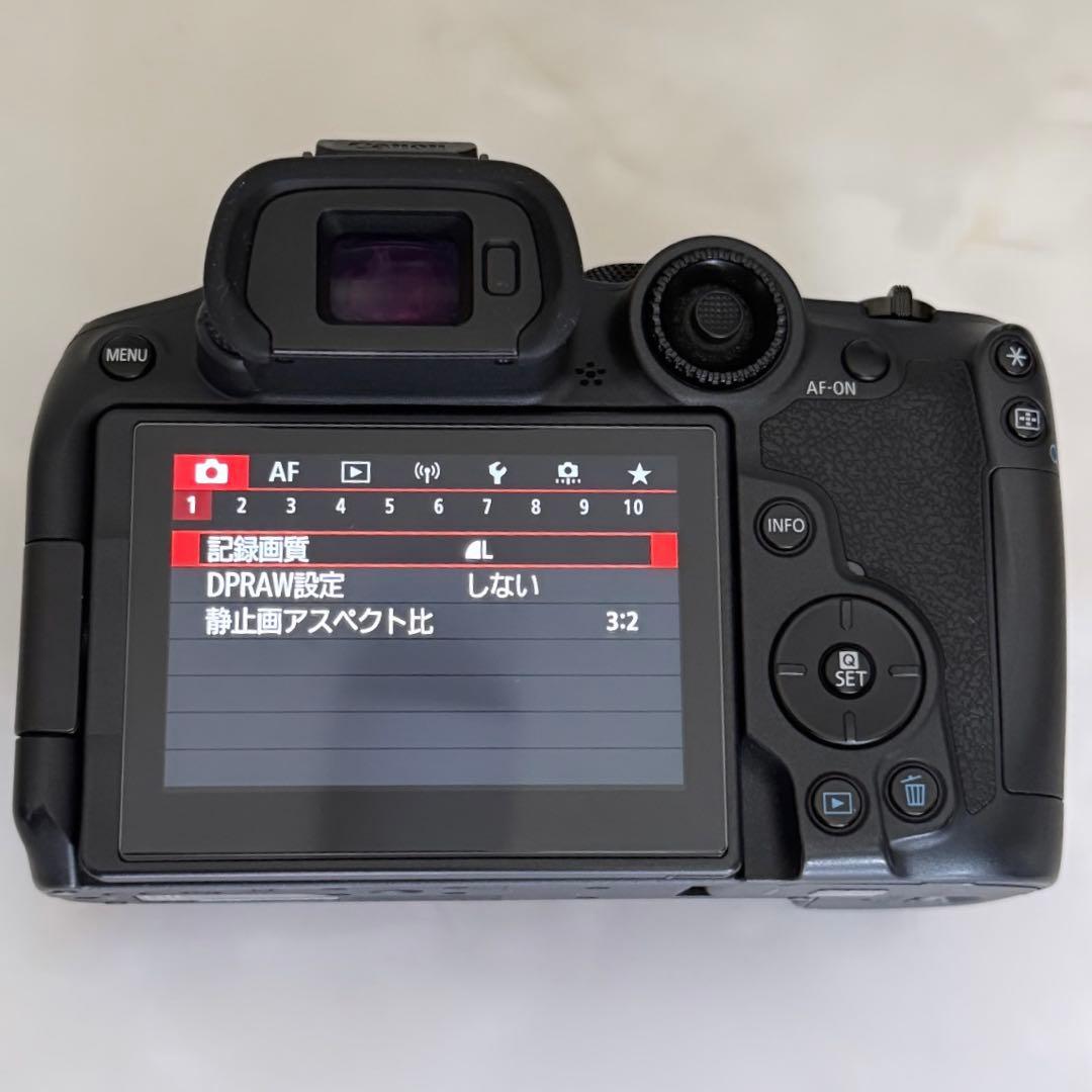 Canon EOS R7 カメラ レンズキット Canon EOS R7 カメラ レンズキット