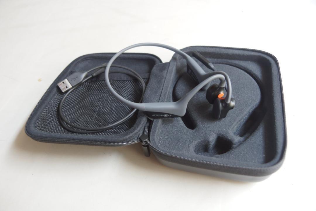 After Shokz OpenComm 骨伝導イヤホン