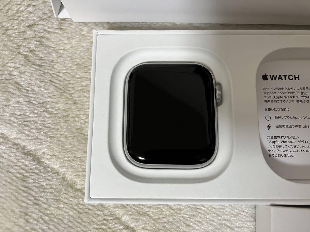 Apple watch SE 第2世代 44mm GPSモデル 画像5
