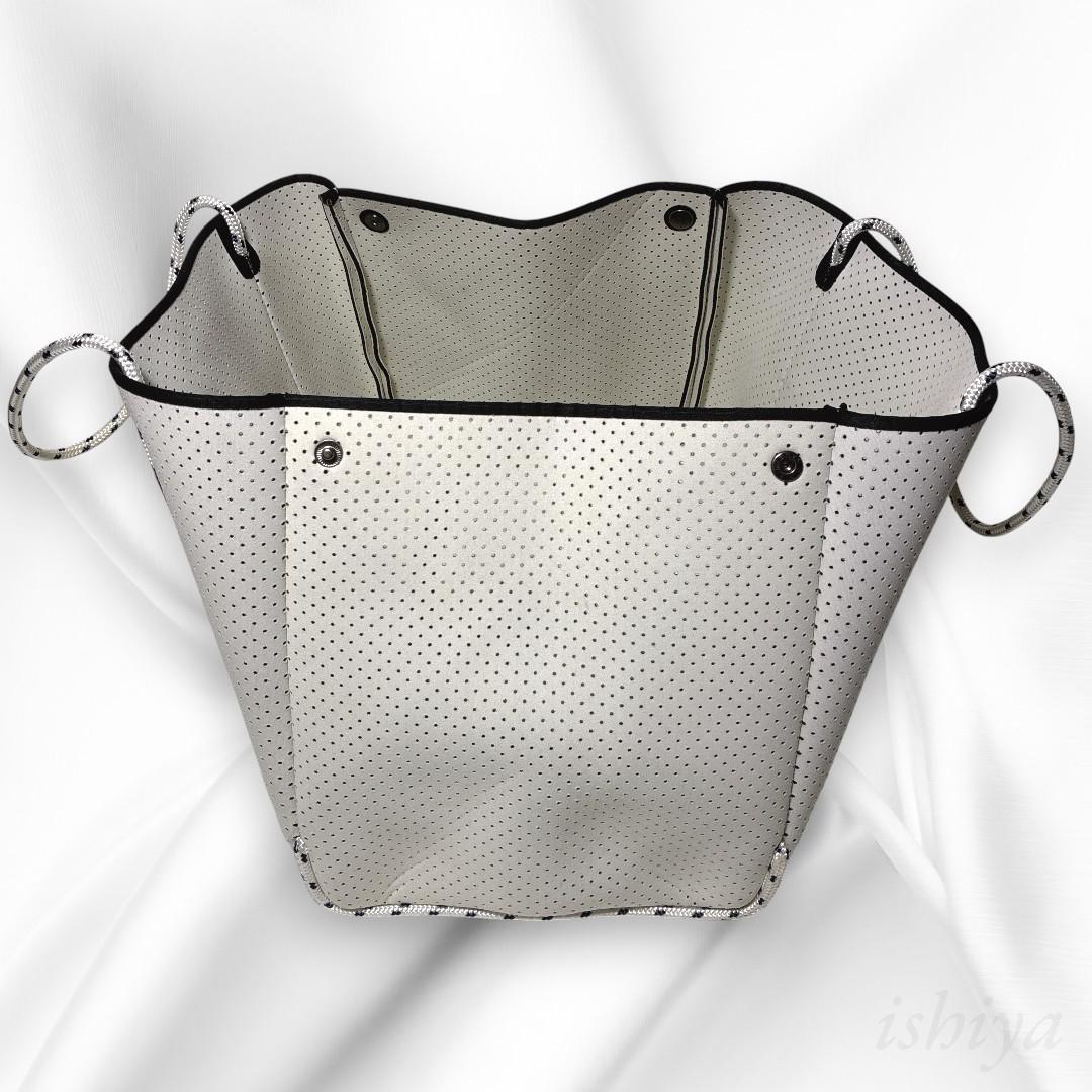 【美品】ステイト オブ エスケープ トートバッグ ホワイト ポーチ付 【美品】ステイト オブ エスケープ トートバッグ ホワイト ポーチ付