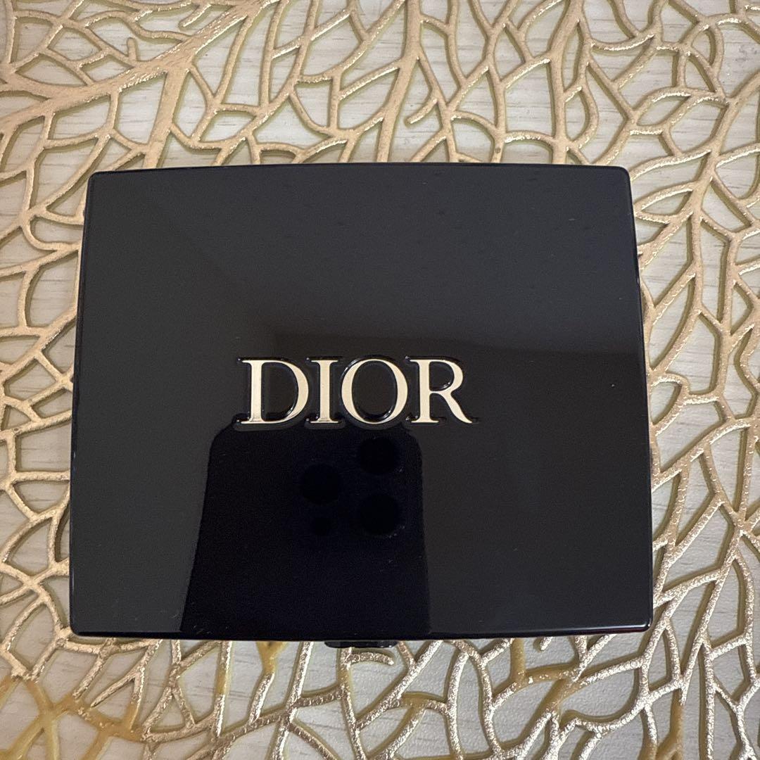 〈新品 未使用〉Dior アイシャドウ サンククルール 879