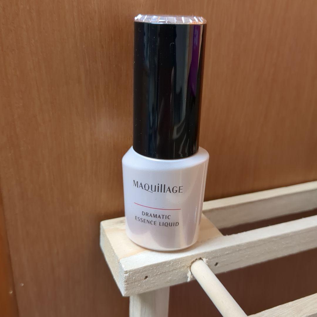 MAQuillAGE ドラマティックエッセンスリキッド オークル10