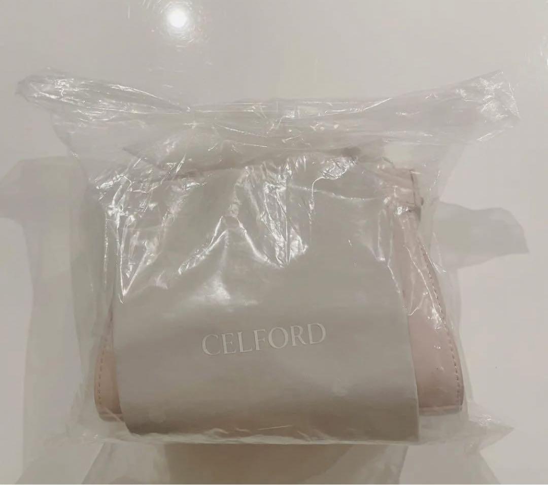 CELFORD ビジュースタッズポシェット