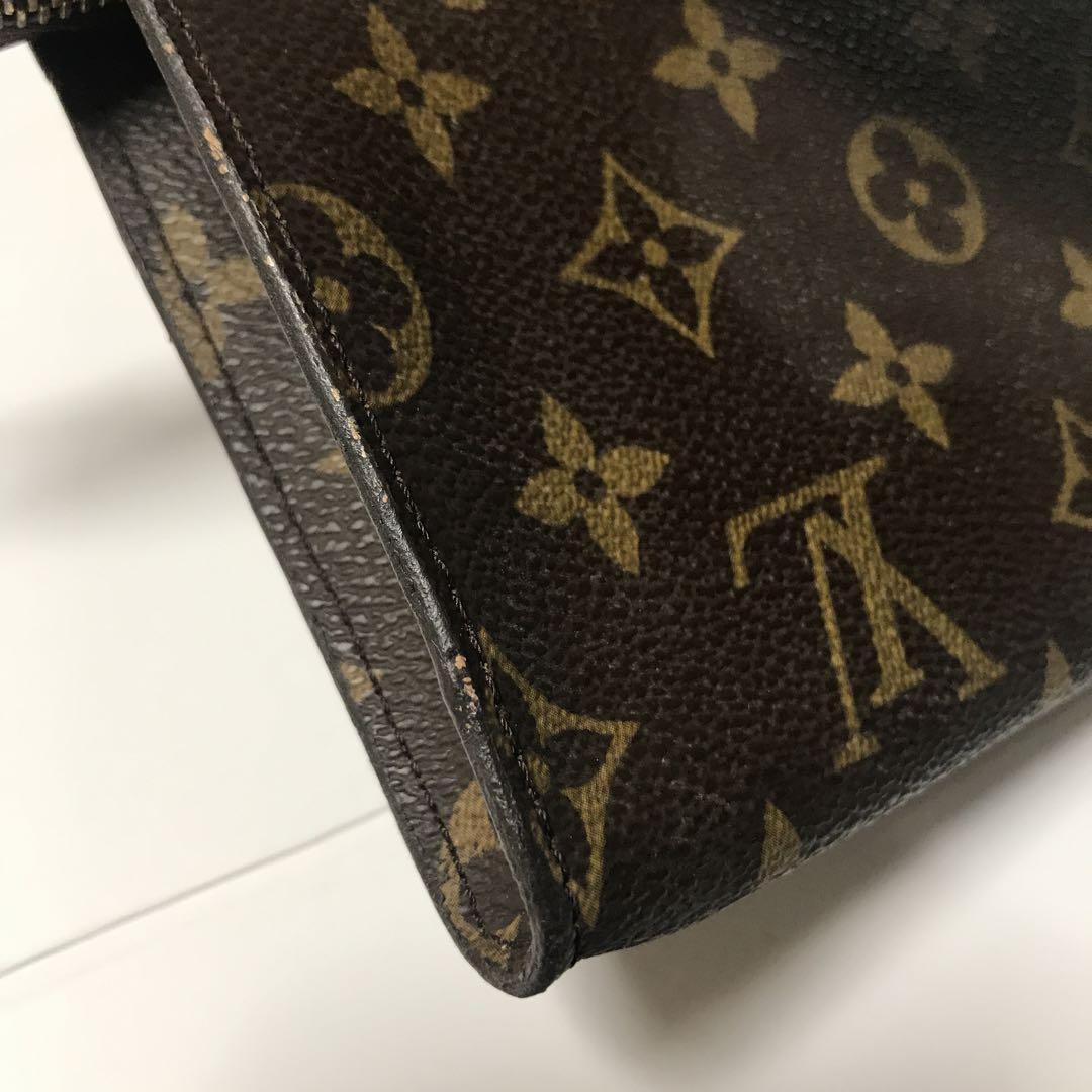 Louis vuitton ルイヴィトン　ポーチ　モノグラム