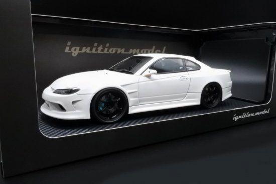 イグニッションモデル シルビア S15 VERTEX [IG2000]1/18