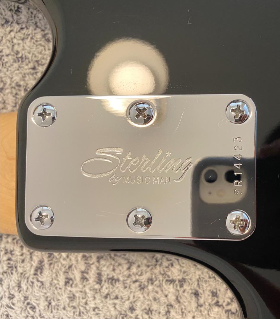 新しい到着 Ray34 musicman 【期間限定出品〜10/8迄】ベースSterling 新しい到着 Ray34 musicman 【期間限定出品〜10/8迄】ベースSterling