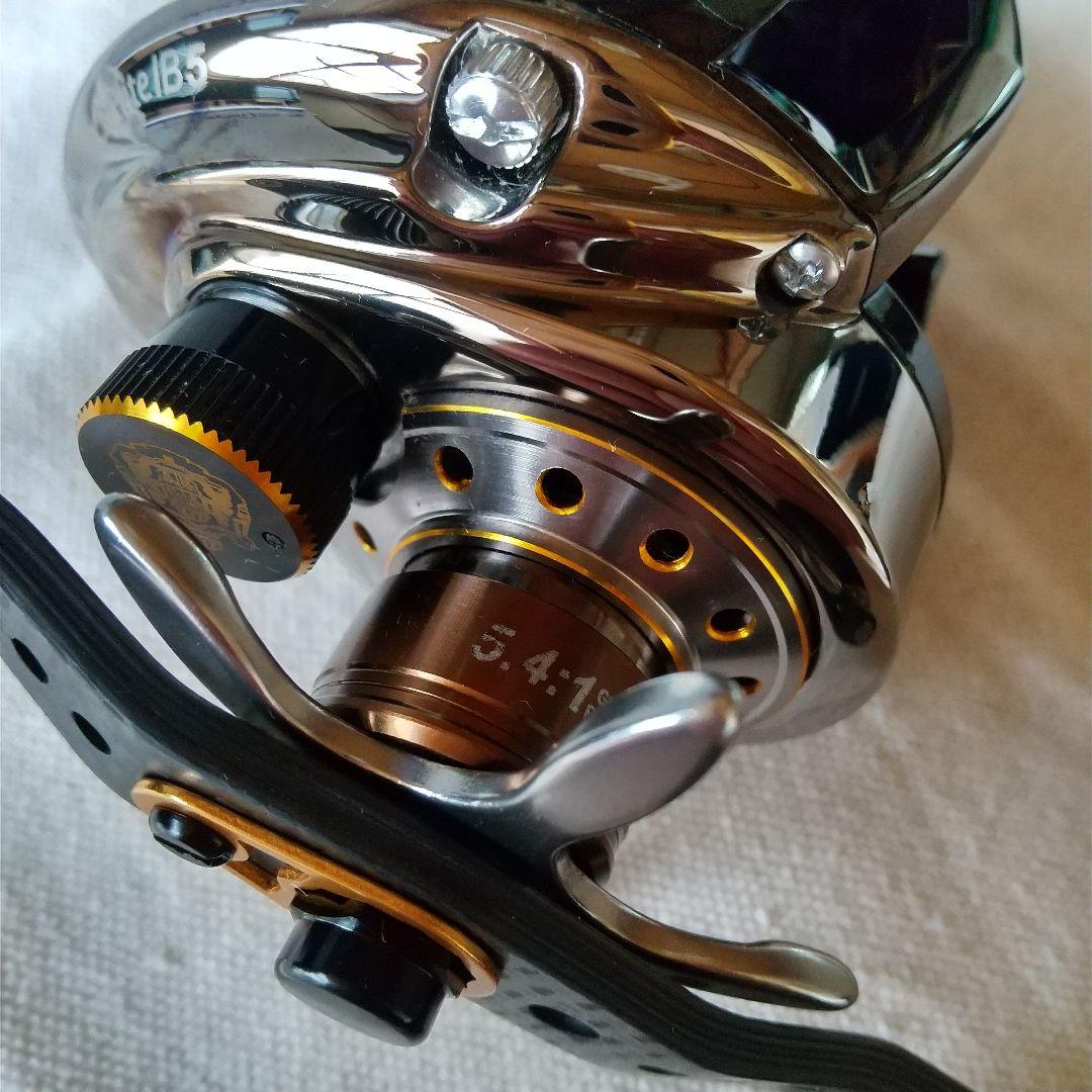 アブガルシア レボ エリートIB5 (右) 純正カスタム アブガルシア レボ エリートIB5 (右) 純正カスタム