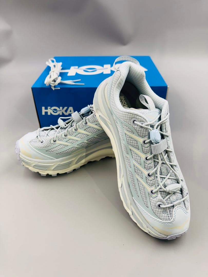 HOKA トレイルシューズ ホワイト　23.5cm
