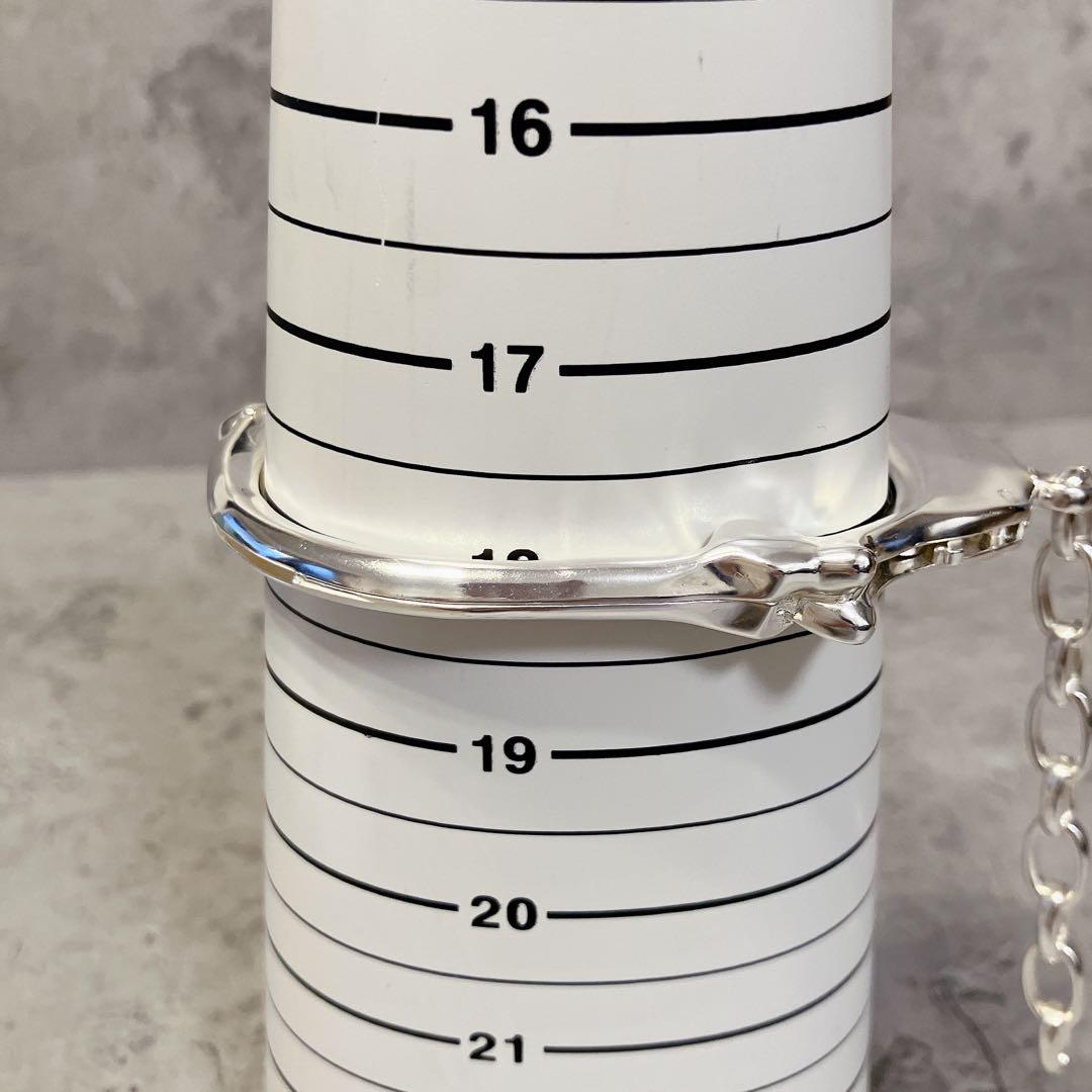 美品 bone shaped handcuffs bracelet. L