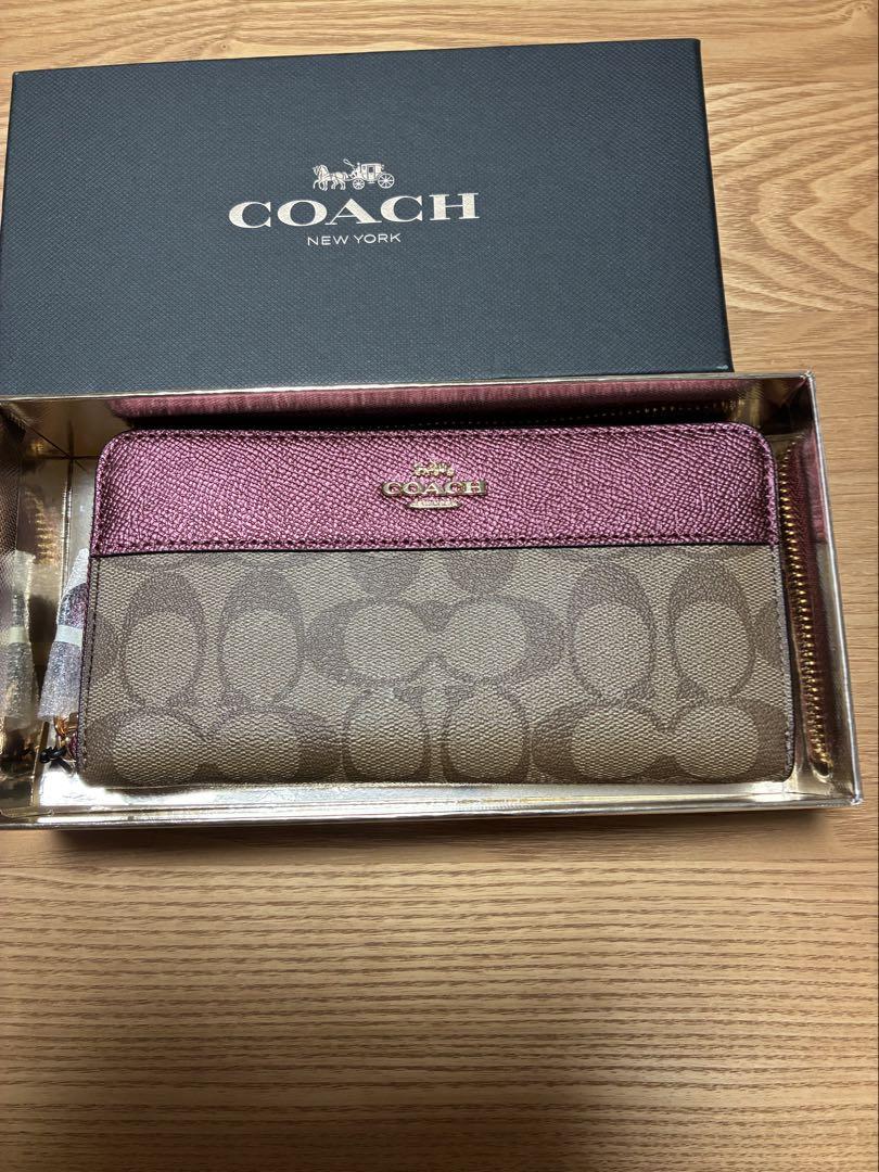 新品　コーチ　長財布