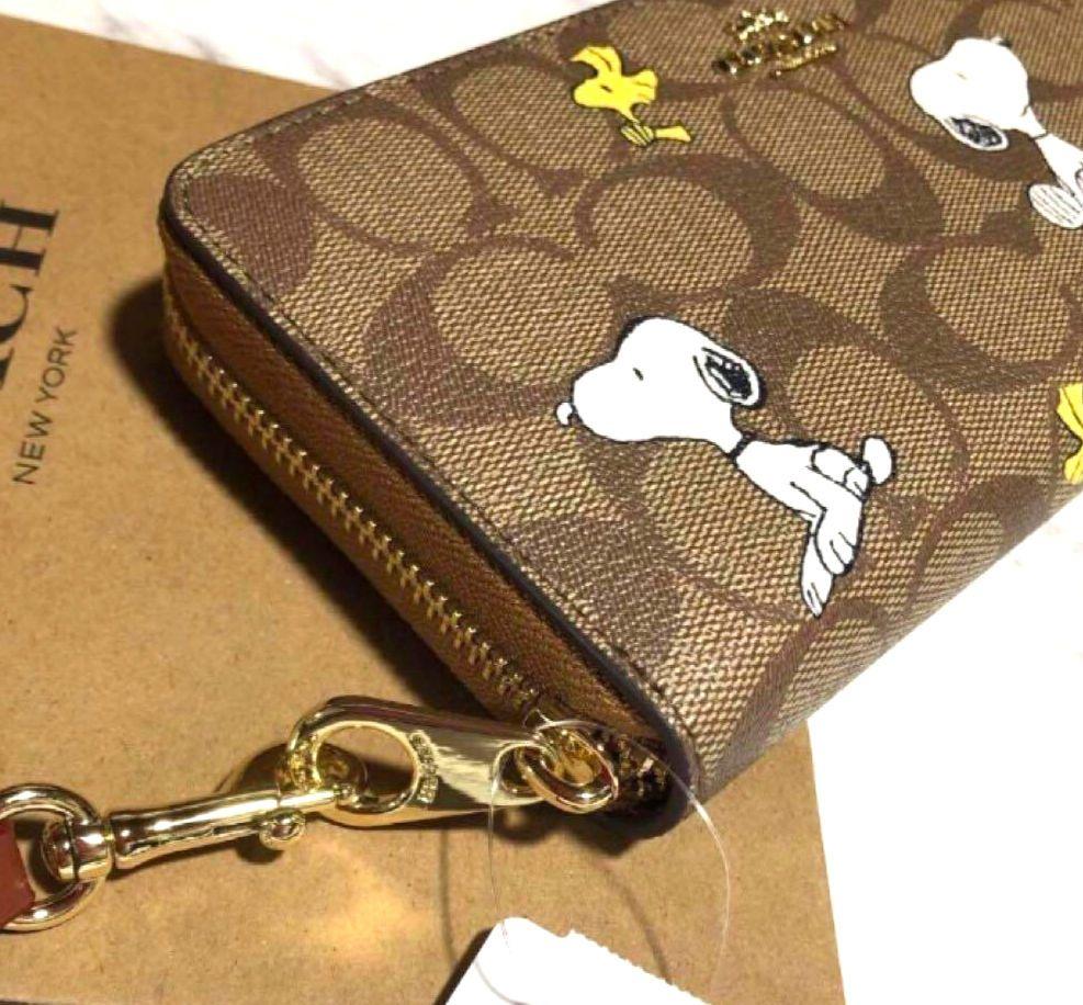【新品・未使用】【付属品完備】最新COACH 　スヌーピー　コラボ　長財布