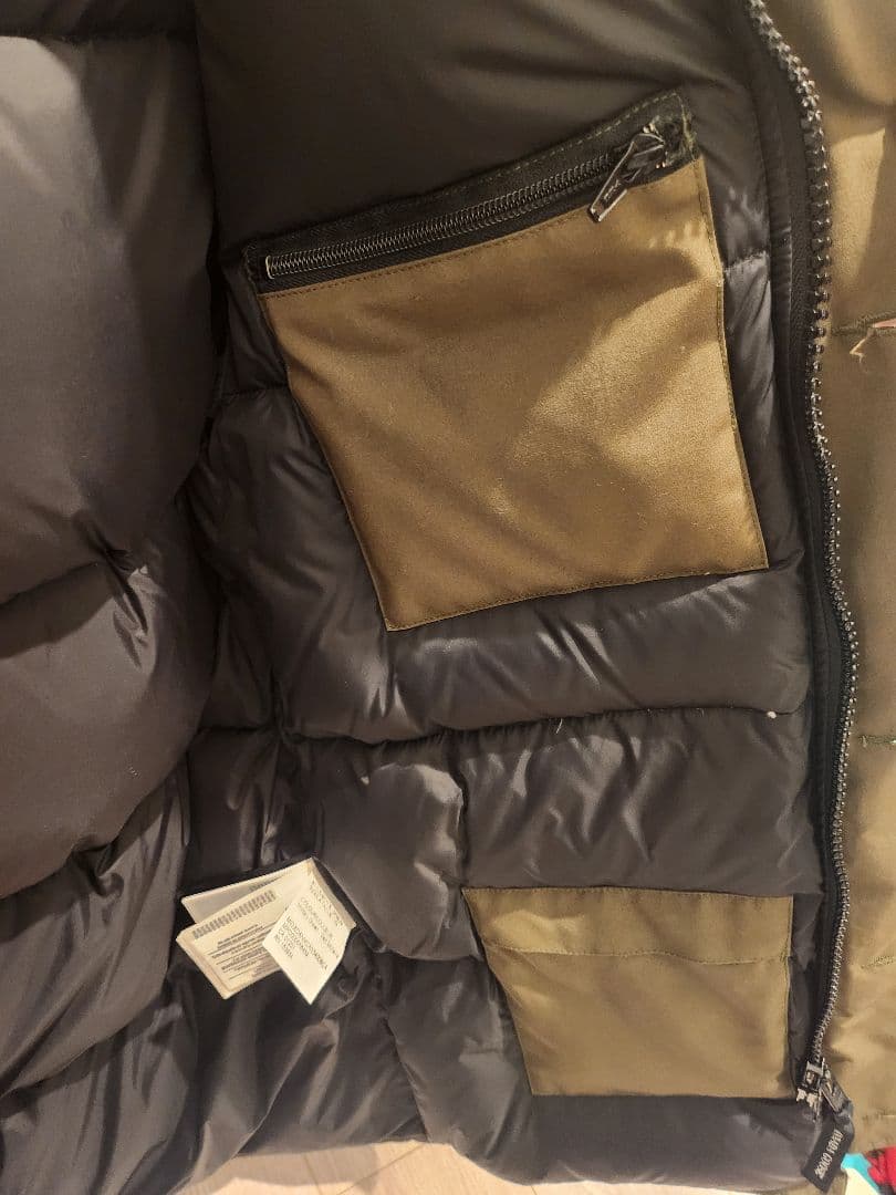 Canada Goose コヨーテファーダウンジャケット Canada Goose コヨーテファーダウンジャケット