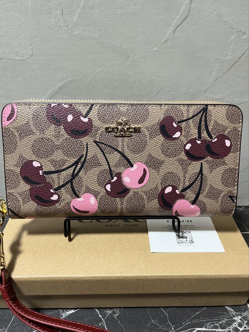 ✨️新品未使用✨COACH チェリー柄 長財布