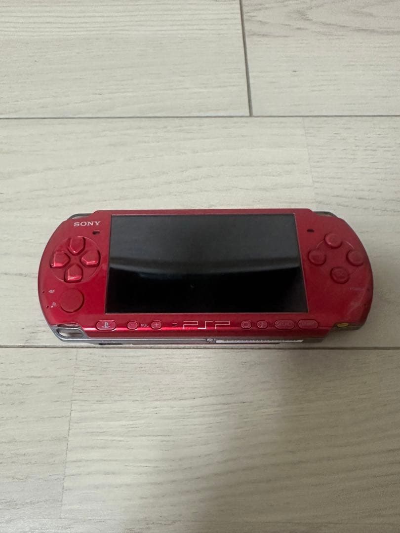 動作品 PlayStation Portable 3000 本体 レッド