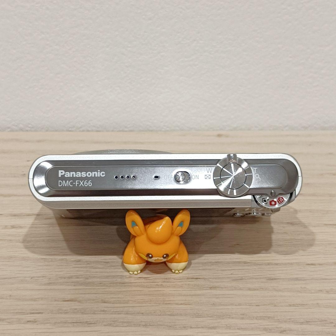極美品 Panasonic DMC-FX66 デジカメ 充電器付き シルバー