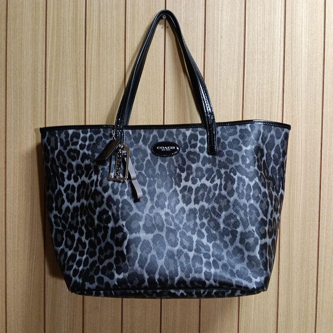 【美品】正規品 COACH トートバッグ レオパード 豹柄 PVC レザー 鞄