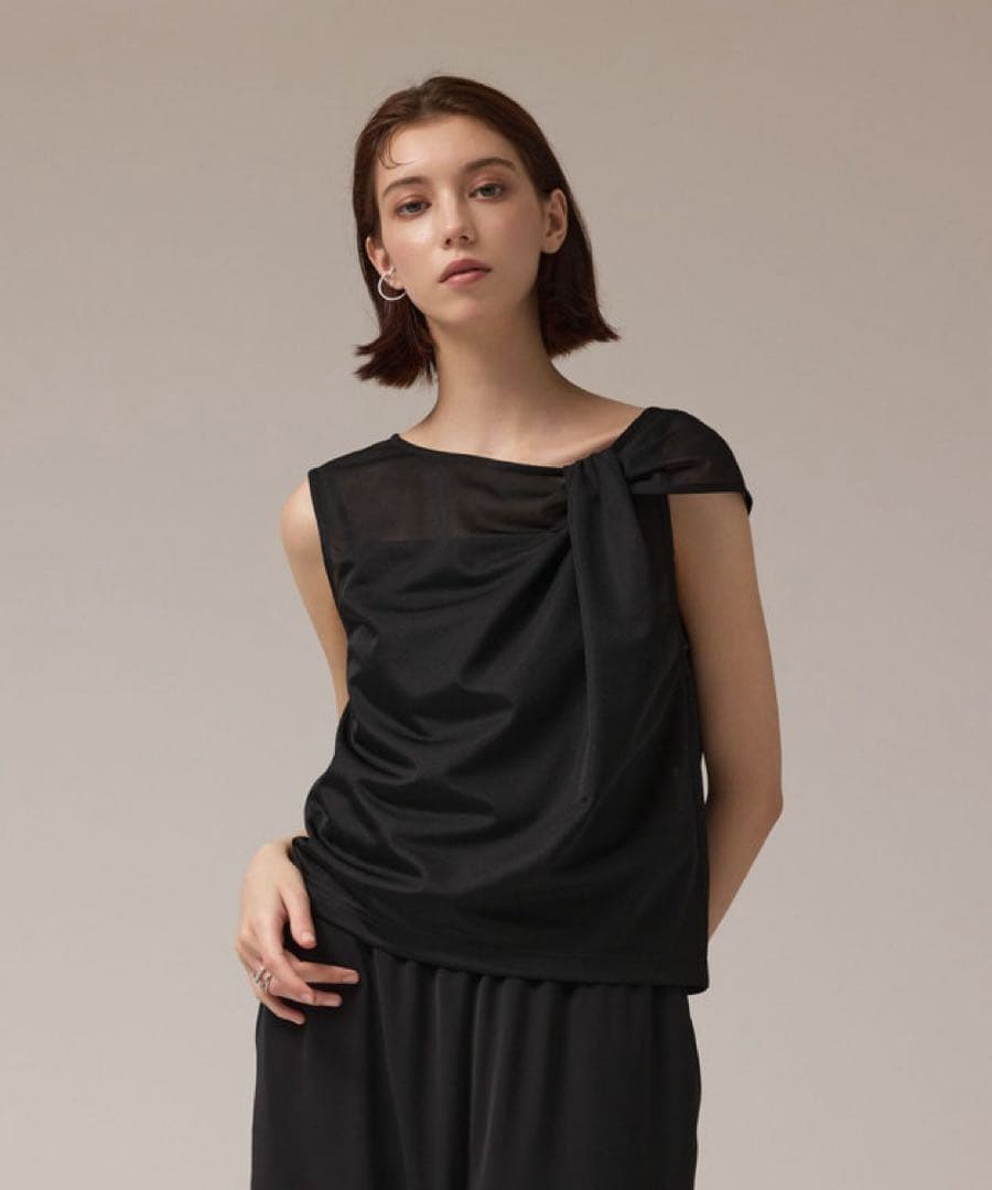 GRACE CONTINENTAL オーガンドレープトップ