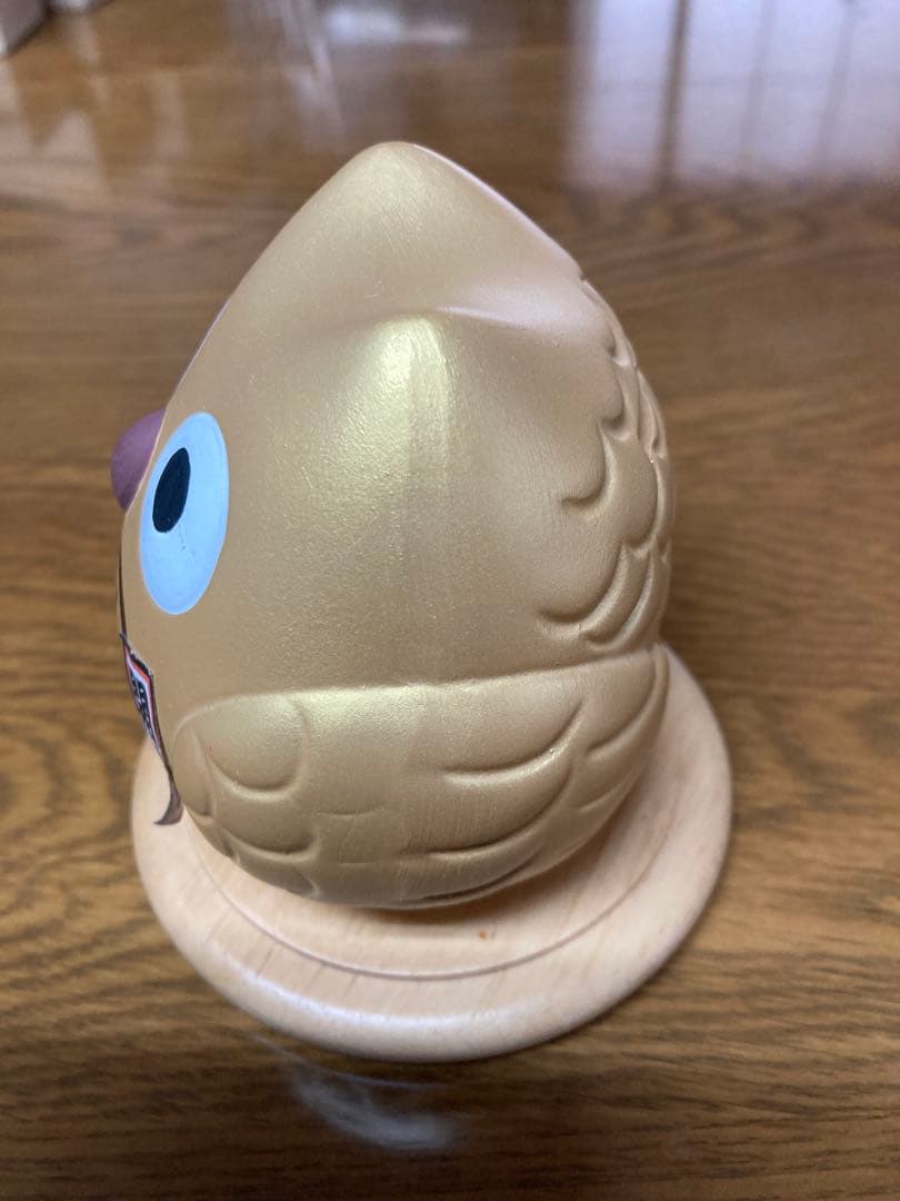 招福 金のフクロウ 光エネルギー発生装置 - メルカリ 招福 金のフクロウ 光エネルギー発生装置 - メルカリ