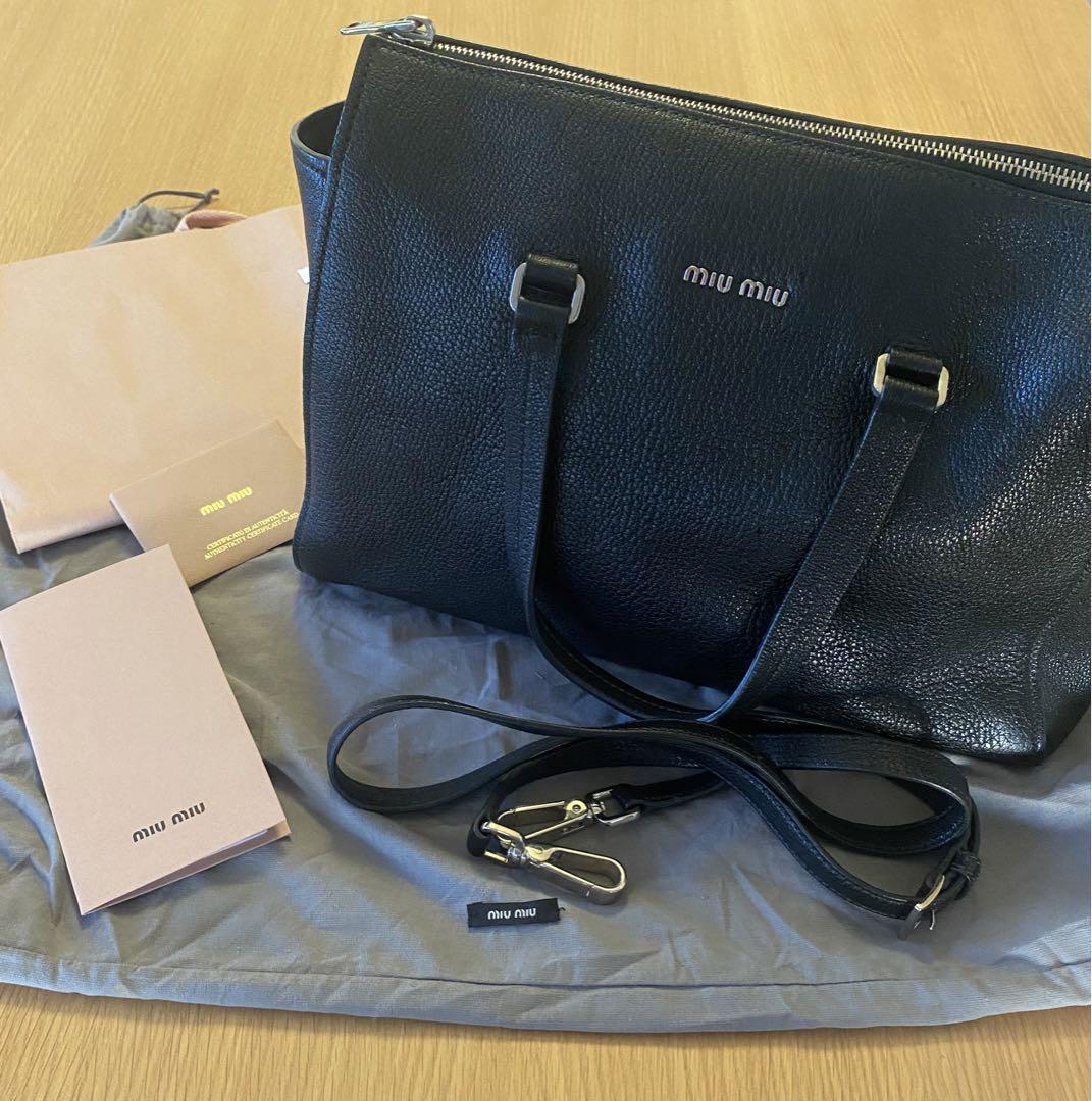 ※お値下げ中！すぐ戻します！※★美品★miu miu 山羊革ブラックハンドバッグ