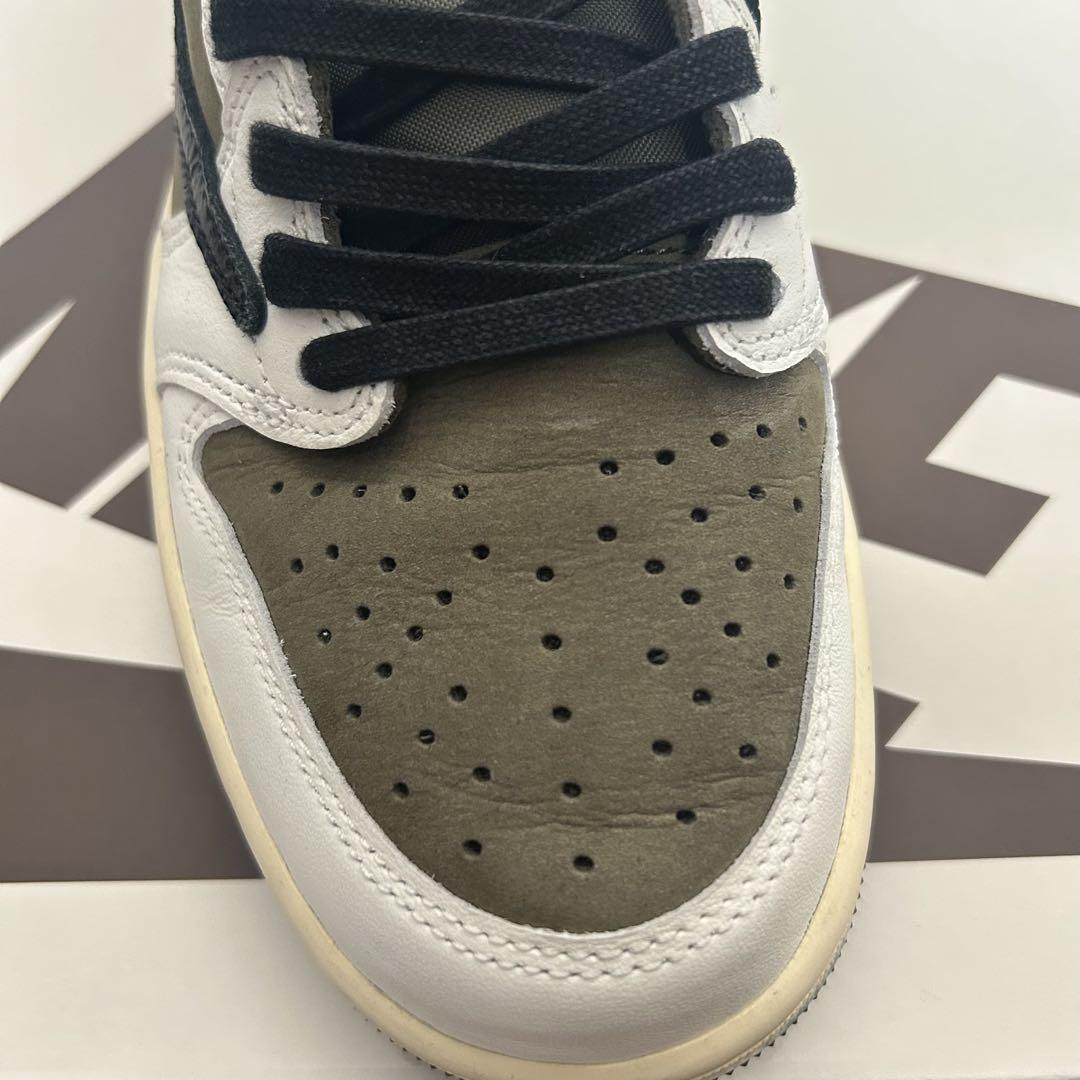 Nike Air Jordan 1 Low リバースオリーブ　トラヴィススコット