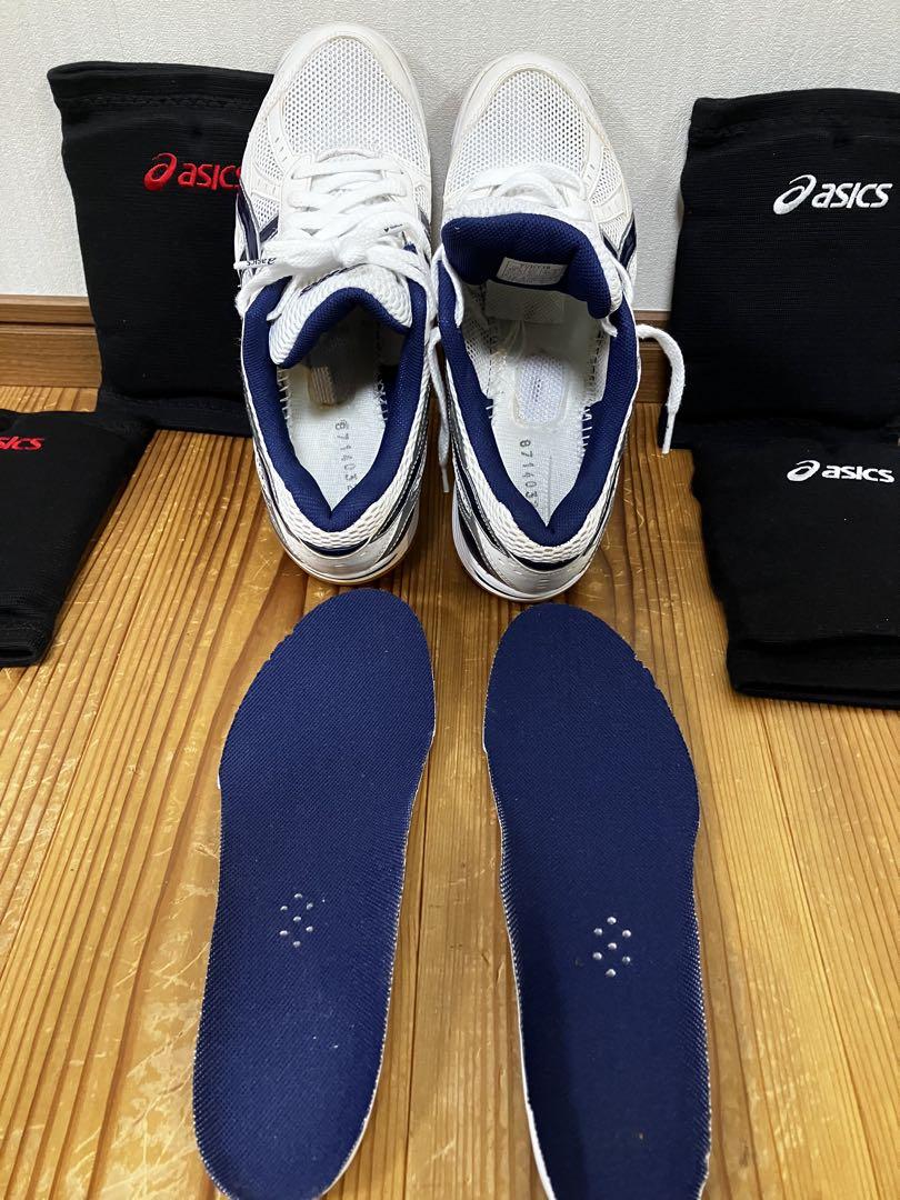 asicsバレーボールシューズ　膝サポーター2セット