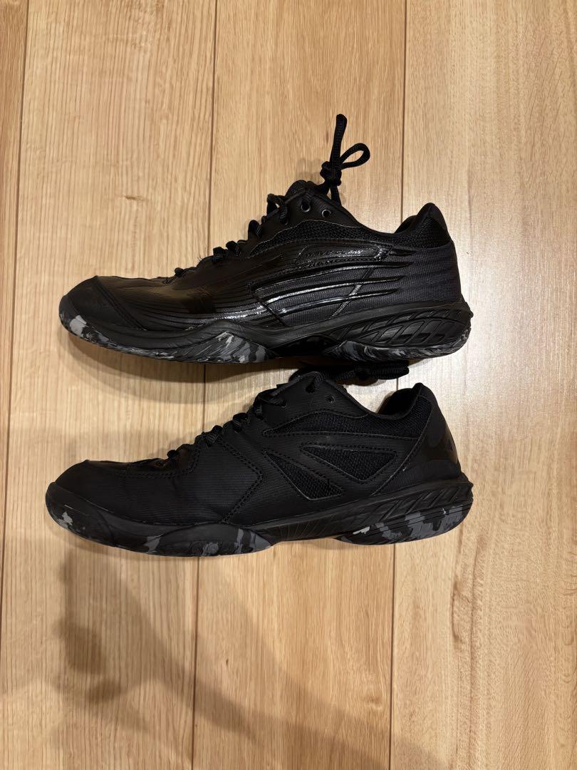 Mizuno バドミントンシューズ　ブラック　WAVECLAW Pro
