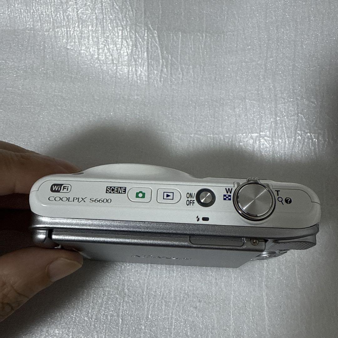 ❗️激安価格❗️デジカメ　本体　Nikon Coolpix S6600