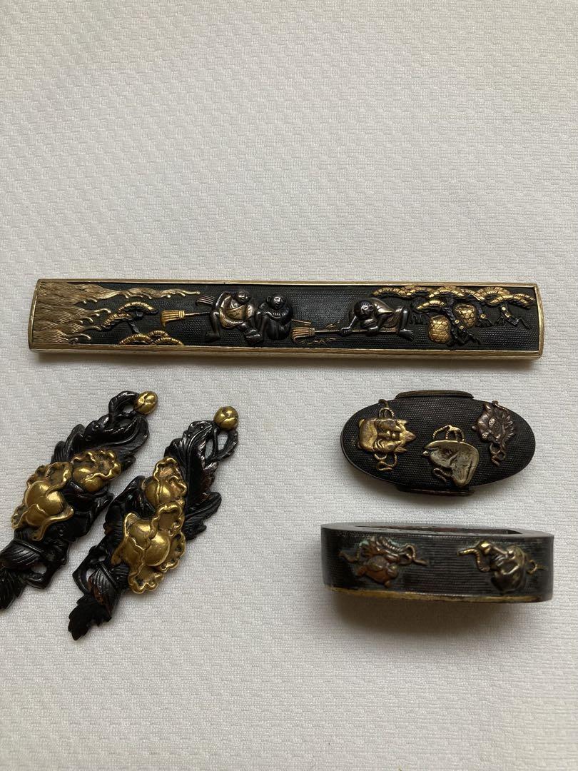 短刀鐔 瓦形