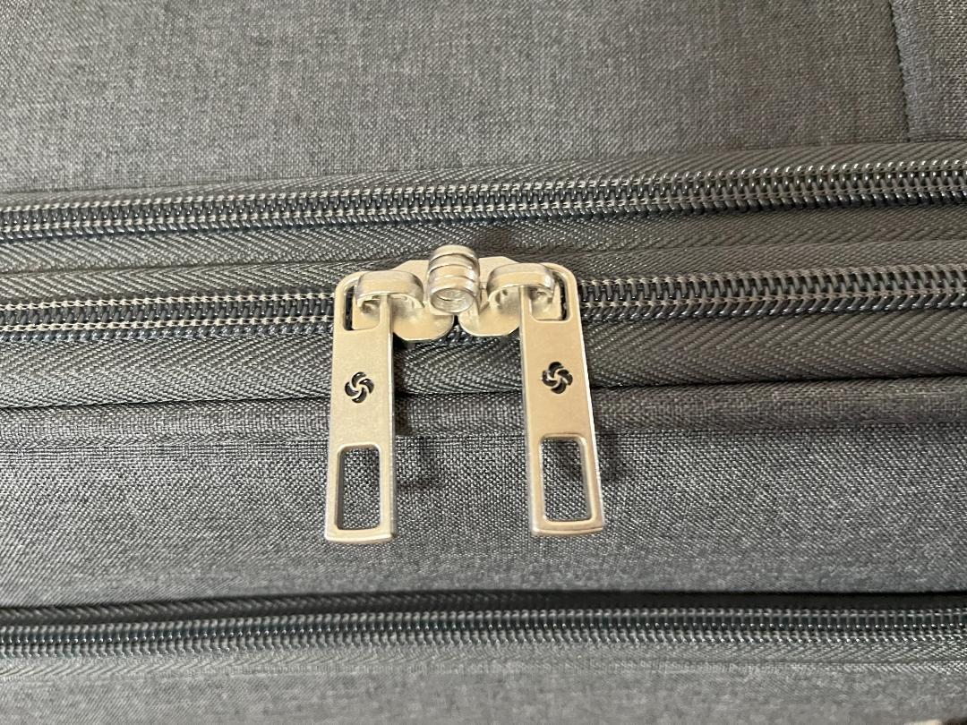 Samsonite スーツケース XL シンプル 無地 カッコいい デザイン