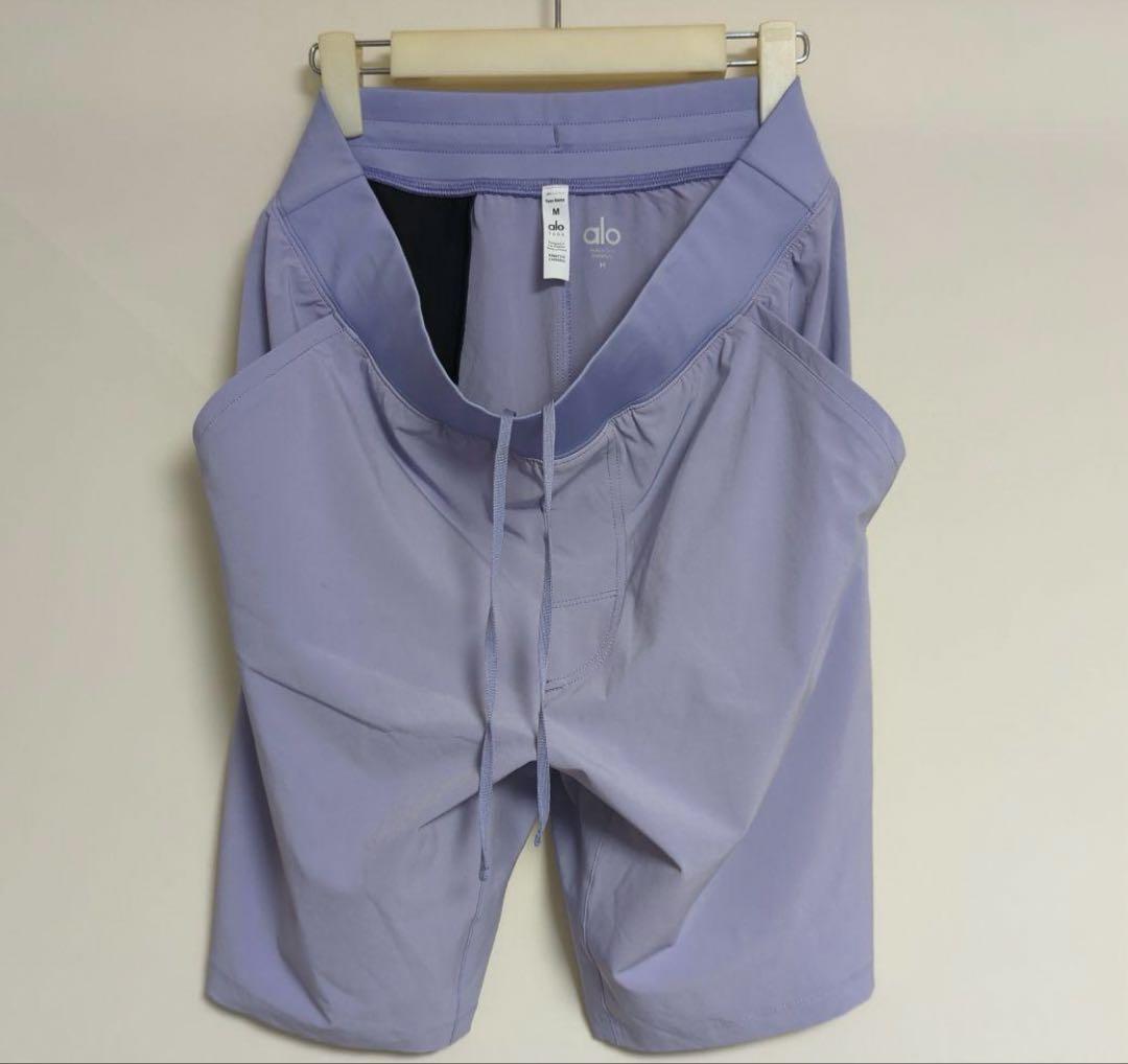 新品 alo yoga ストレッチ ショートパンツ パープル US-M ショートパンツ ハーフパンツ 美尻 ヒップアップ 着圧 リブ