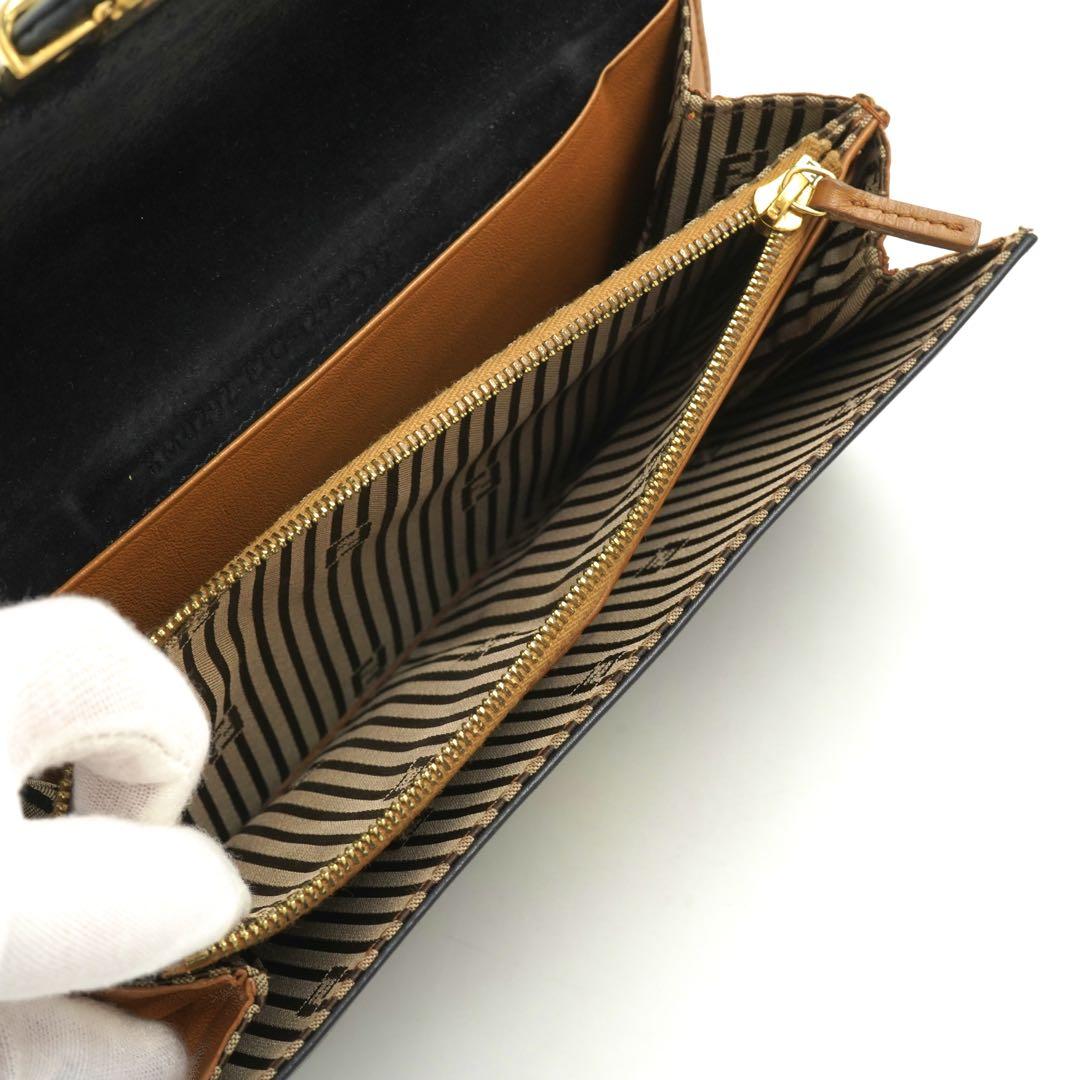 ✨良品✨　FENDI 長財布　FFロゴ　エンボスロゴ　フラップ