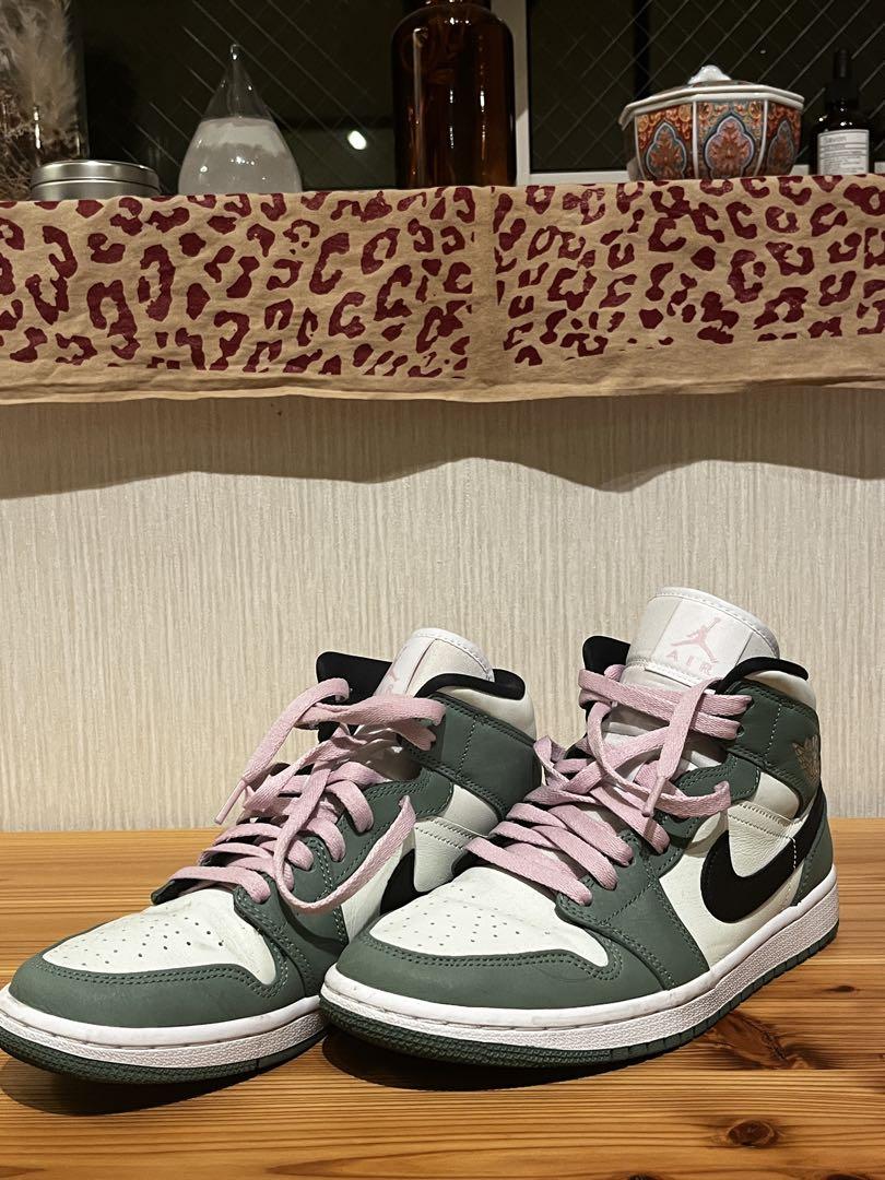 NIKEWomen's AIRJORDAN1 MIDSEbr/DUTCH GREEN