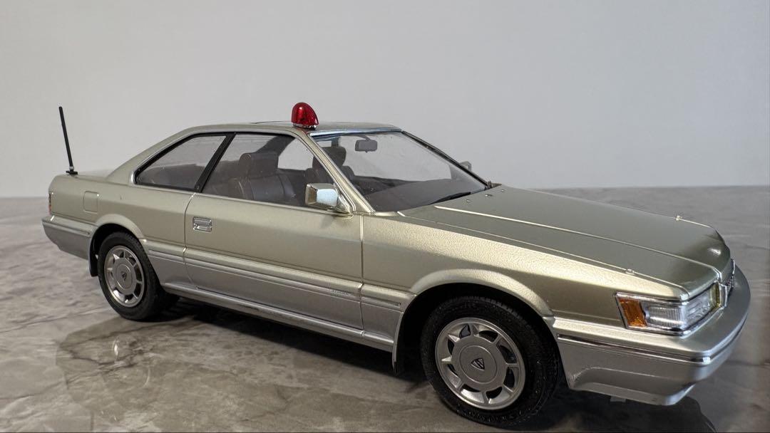 【組立済完成品】1/24 帰ってきた あぶない刑事 港303号 覆面パトカー
