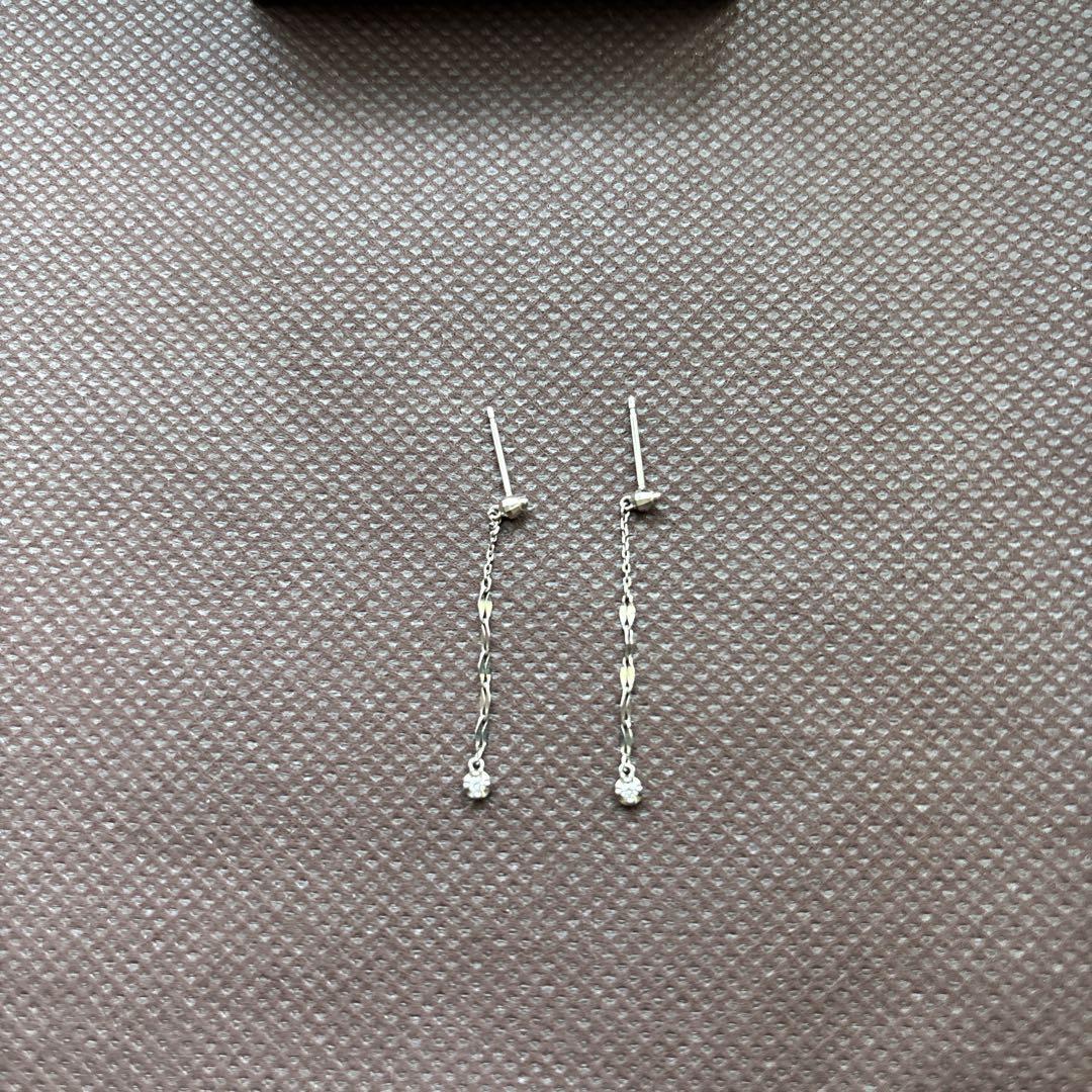 ヴァンドーム青山　プラチナダイヤピアス