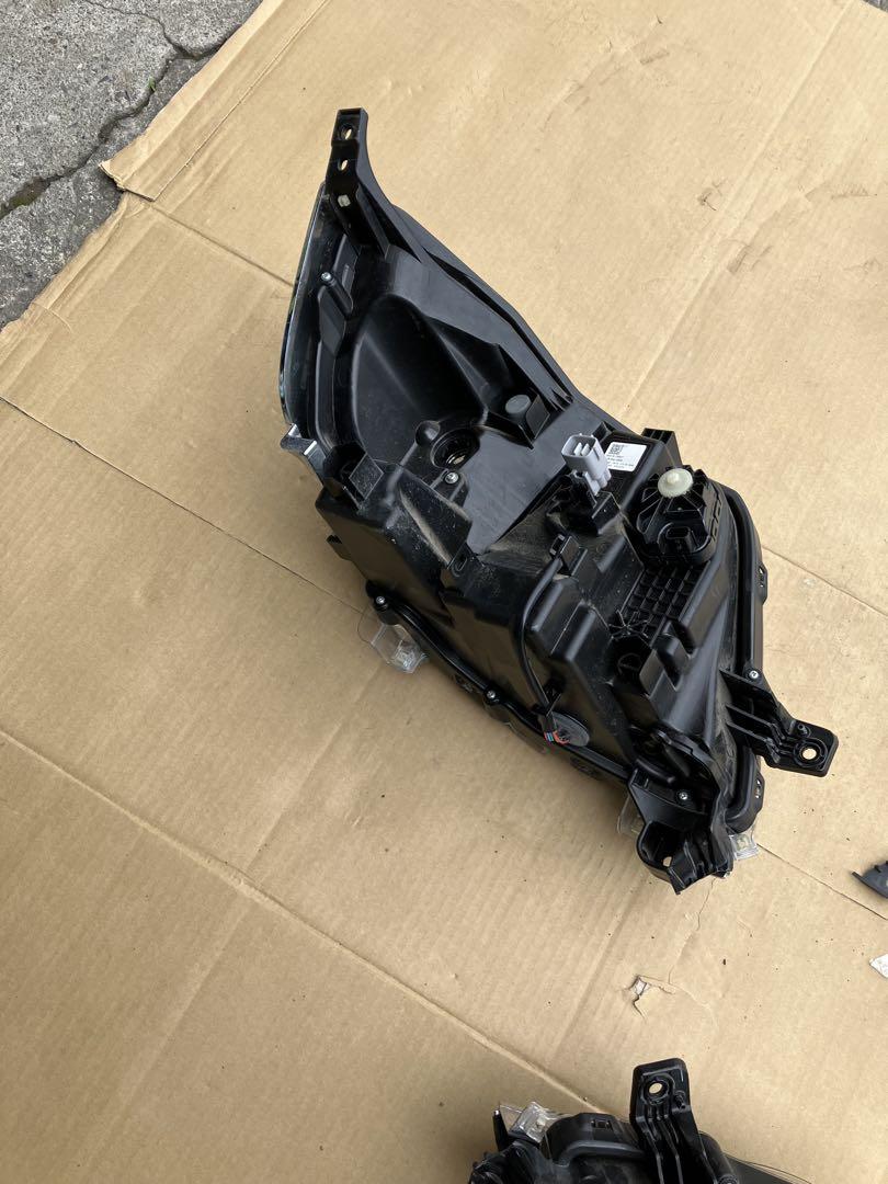 スペーシアカスタムMK53S ヘッドライト