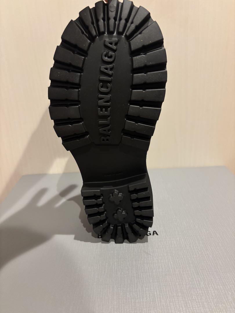 BALENCIAGA ブラックブーツ