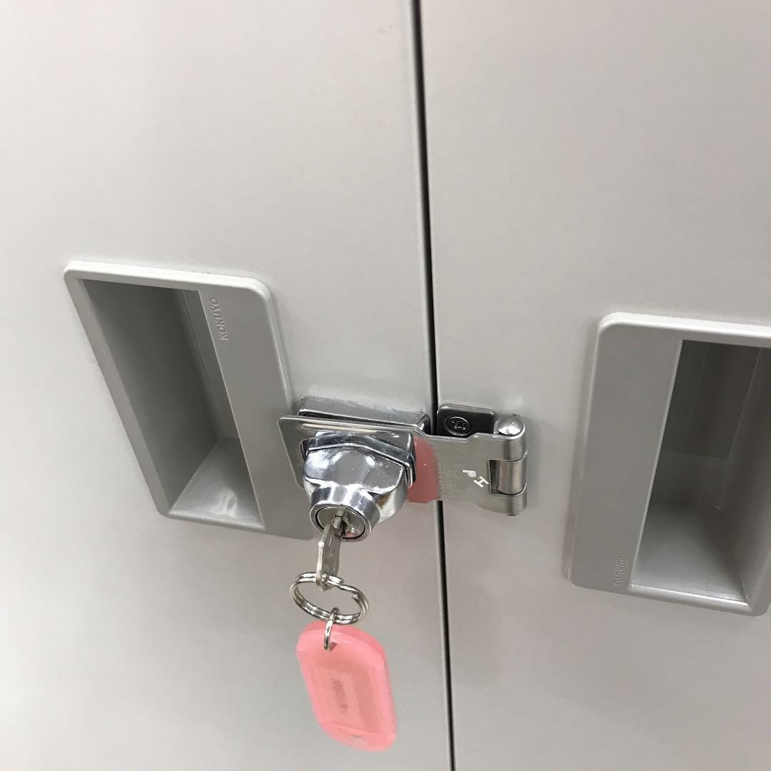 コクヨ　ロッカー　鍵付き　事務用　オフィス　業務用　収納　99024255