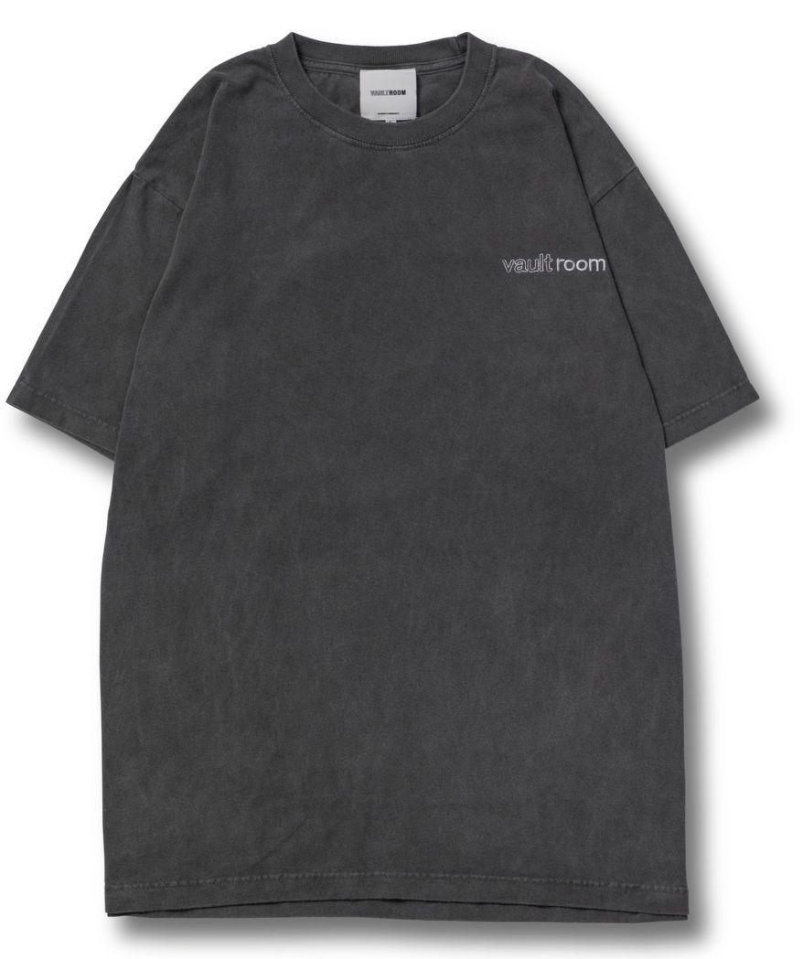 vaultroom 店舗限定 モノクロロゴ Tシャツ チャコール 画像2