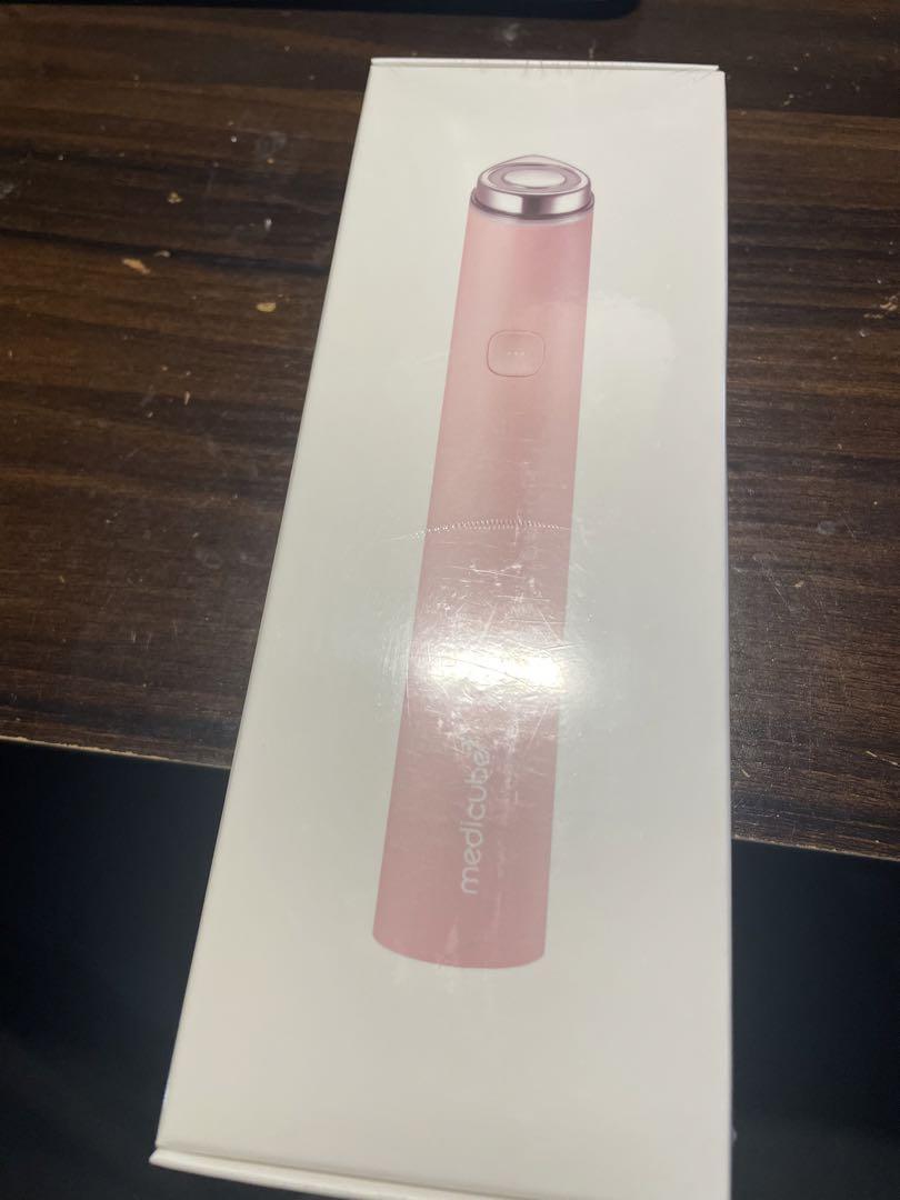 新品未使用メディキューブ 美顔器 ブースタープロ ミニ ピンク medicube