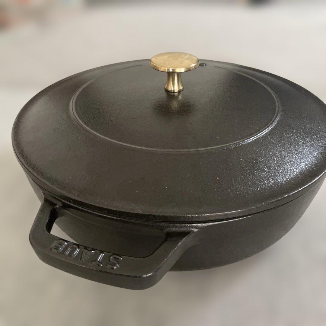 STAUB 鋳鉄 両手鍋 24cm 黒
