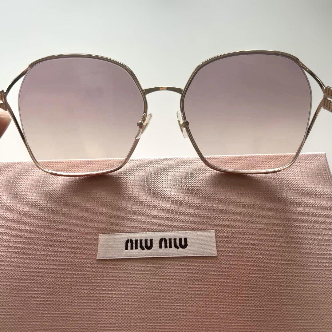 Miu Miu ピンクパープル オクタゴナル サングラス Miu Miu ピンクパープル オクタゴナル サングラス - メルカリ