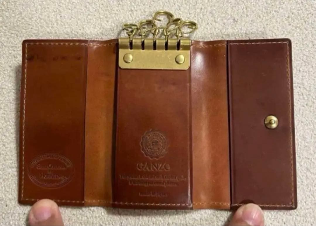 ガンゾ シェルコードバン2 キーケース