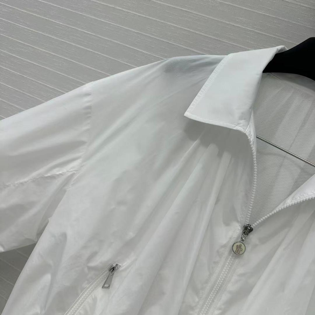 モンクレール MONCLERの日焼け止めコート monclerの薄手のコートS4