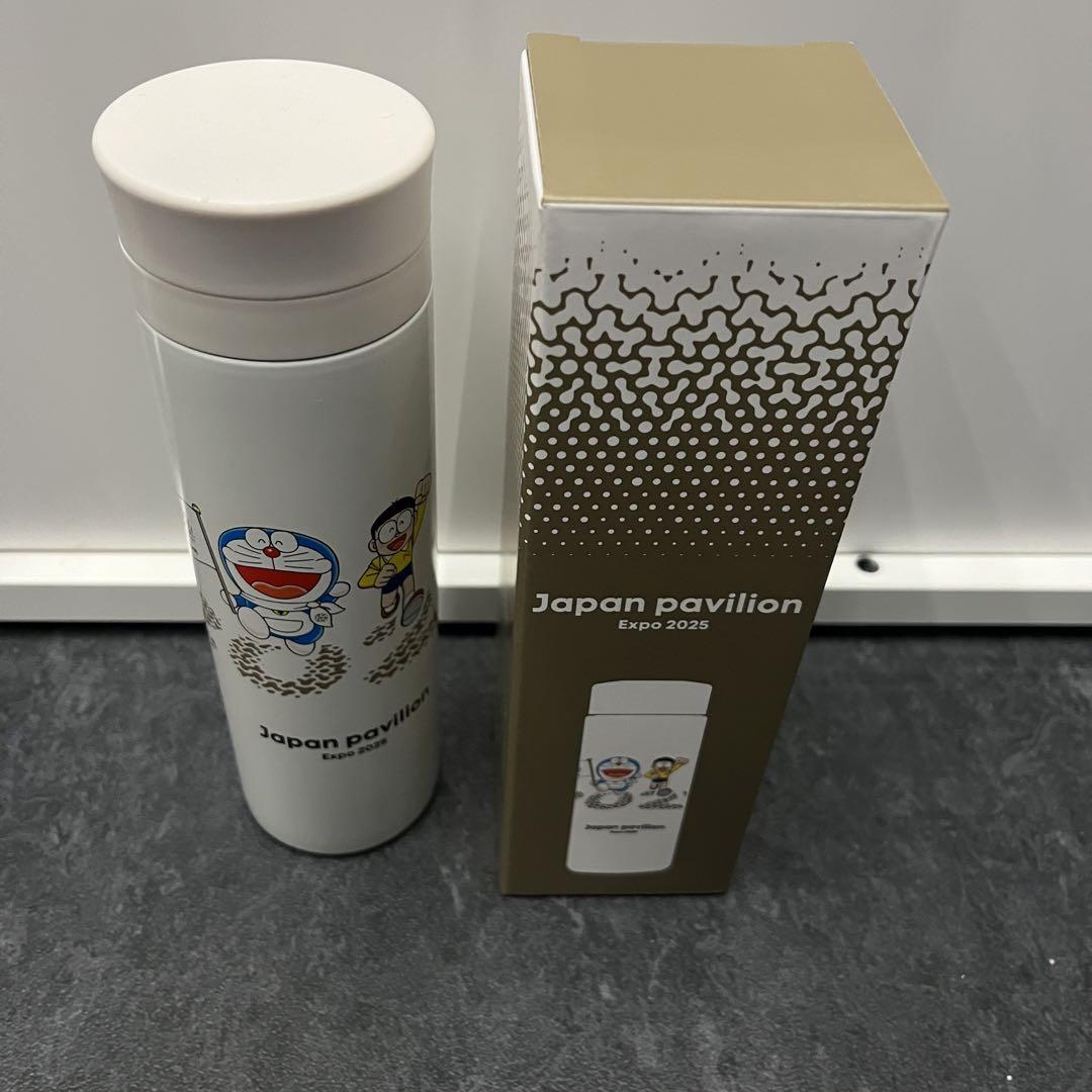 【新品未使用】大阪関西万博　日本館　ドラえもん　魔法瓶　水筒 一つ