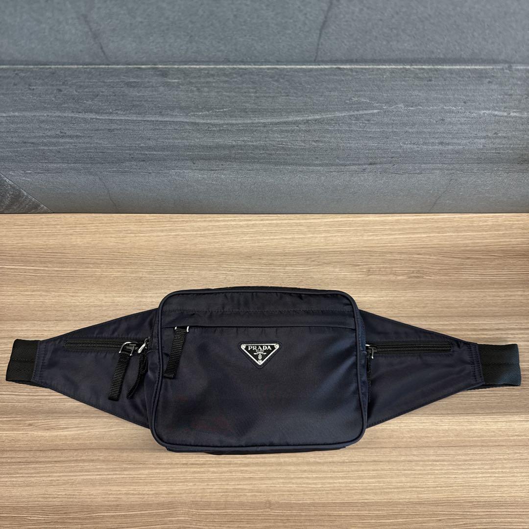 PRADA ボディバッグ ネイビー